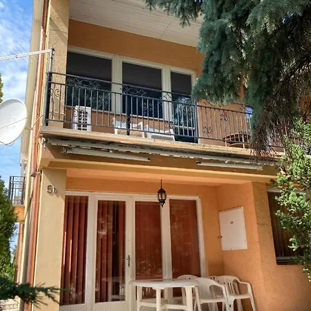 Holiday home Retro House